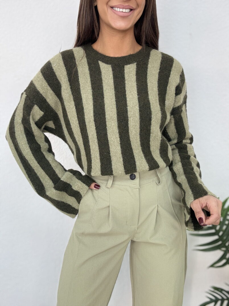 SUETER RAYAS VERDE